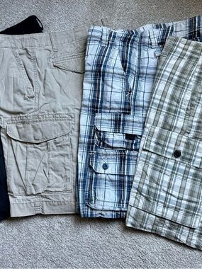 Men's lot of 4 Shorts